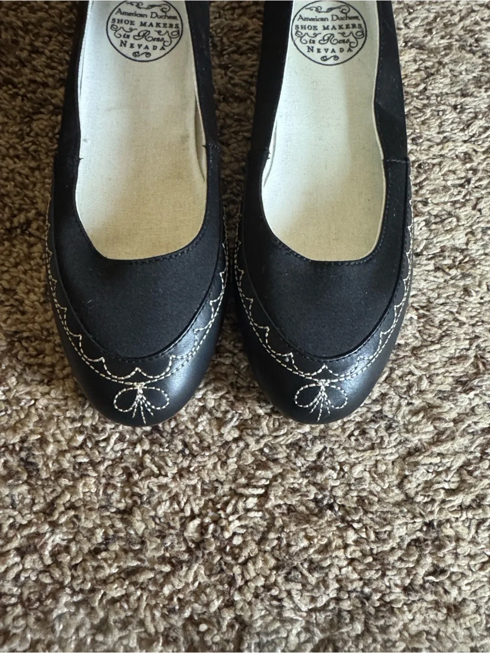 American Duchess Regency Era Dashwood flats Size 6 Black with ivory stitching